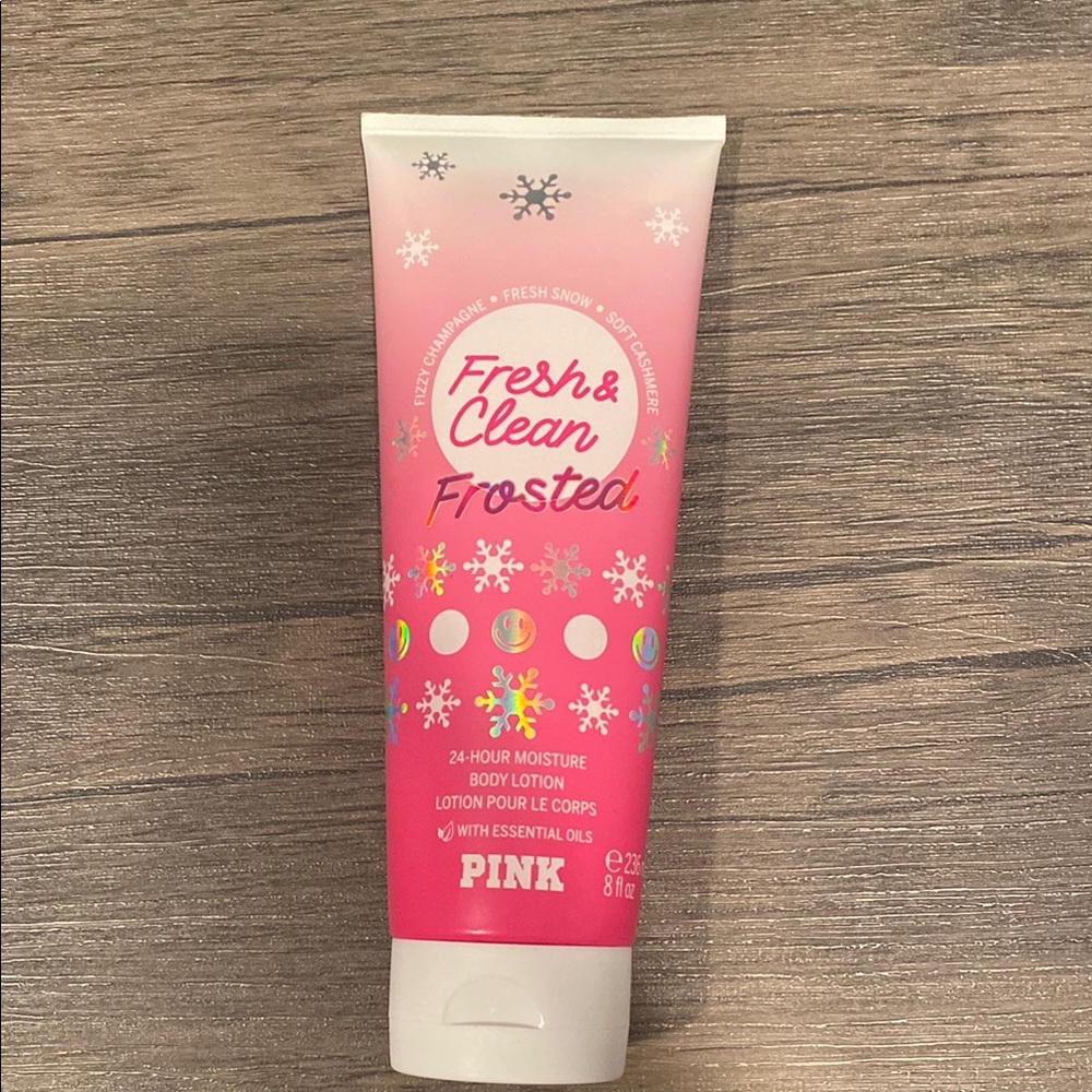 Pink Victoria's Secret Fresh & Clean Frosted Moisturizing Body Lotion cashmere - Picture 1 of 5